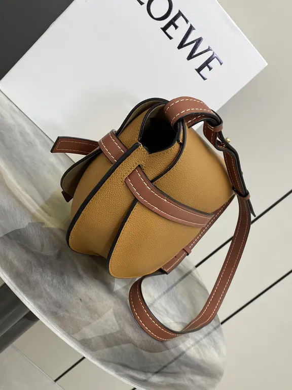 Loewe Bag 